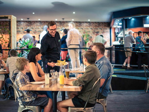 Mercure Kakadu Crocodile Hotel - Hotel VIC 8