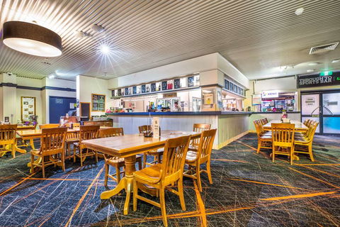 Atherton Hotel - Hotel VIC 6