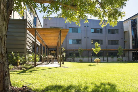 St Catherine's On Park - Hotel VIC 2