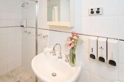 Park Regis Concierge Apartments - Hotel VIC 9