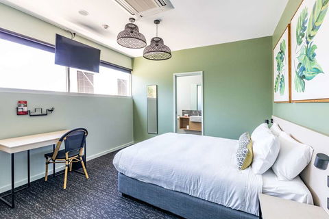 Nightcap At Commercial Hotel - Hotel VIC 1