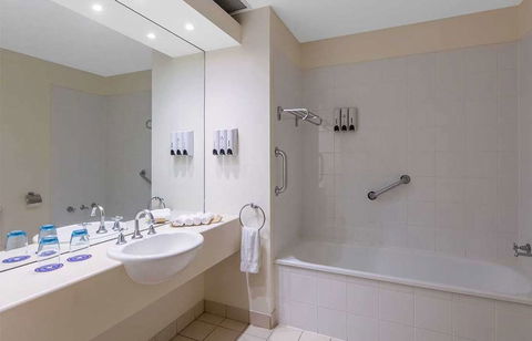 Park Regis Griffins Suites - Hotel VIC 9