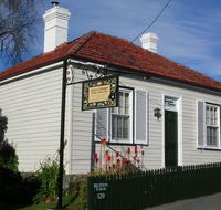 Alice's Cottages - Hotel VIC