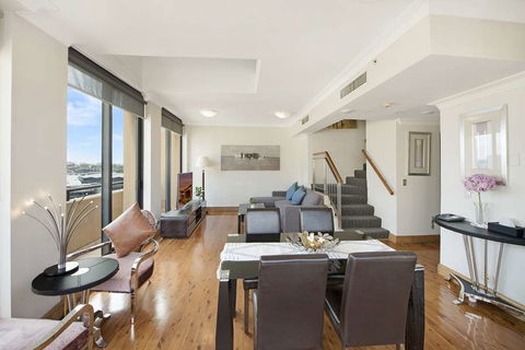 YEHS Hotel Sydney Harbour Suites - Hotel VIC 12