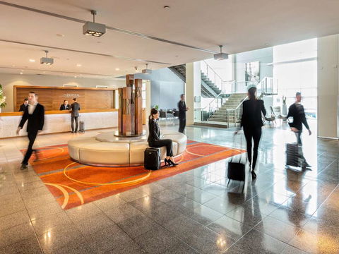 PARKROYAL Melbourne Airport - Hotel VIC 2