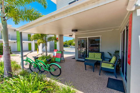 Mackay Oceanside Central Hotel - Hotel VIC 1