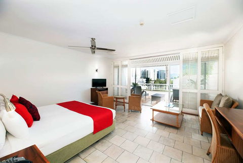 Ramada By Wyndham Cairns City Centre - Hotel VIC 1