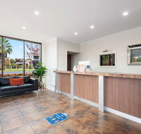 Comfort Inn Deakin Palms - Hotel VIC