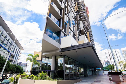 Arise Brisbane One - Hotel VIC 0