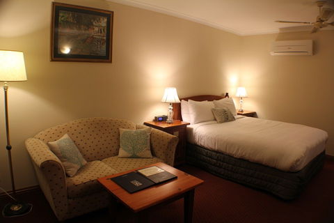 Gateway On Monash - Hotel VIC 2
