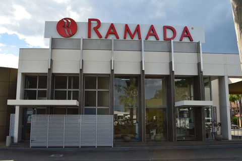 Ramada Hotel & Suites Sydney Cabramatta - Hotel VIC 1