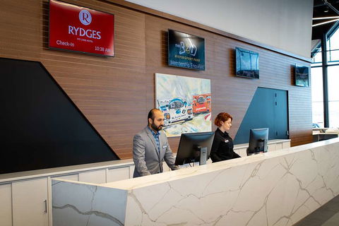 Rydges Pit Lane Hotel - Hotel VIC 2