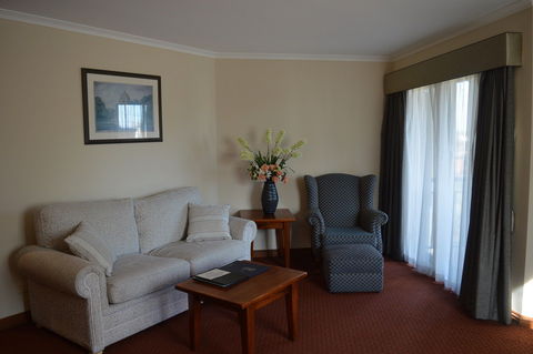 Gateway On Monash - Hotel VIC 0