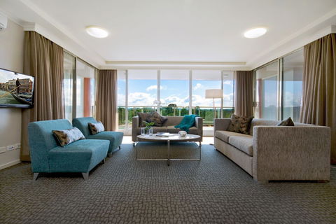 Pacific Suites Canberra - Hotel VIC 1