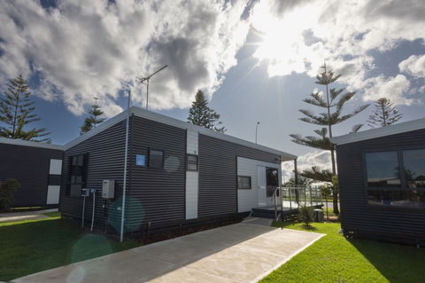 Discovery Parks Koombana Bay - Hotel VIC 2