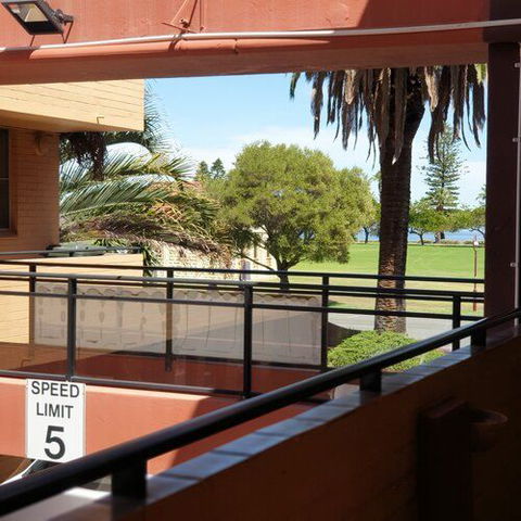 City Waters - Hotel VIC 1