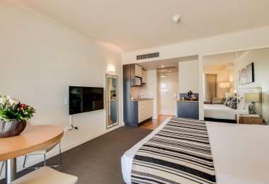 Central Cosmo Apartments - Hotel VIC 2
