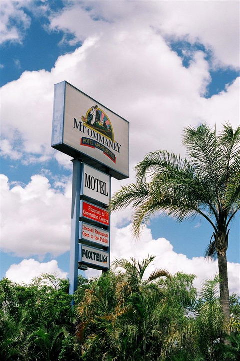 Mount Ommaney Hotel Apartments - Hotel VIC 0