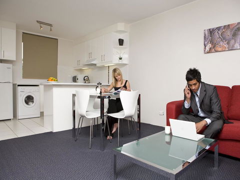 Manuka Park Serviced Apartments - Hotel VIC 13