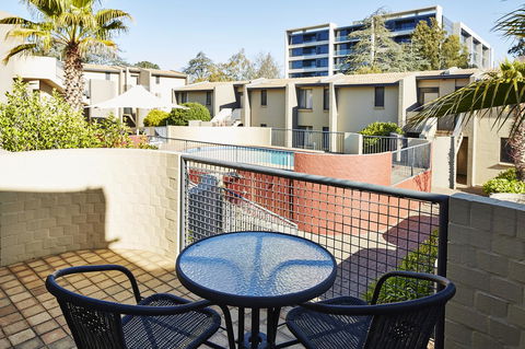 Manuka Park Serviced Apartments - Hotel VIC 3