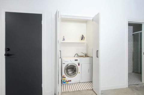 Accommodate Canberra - Parbery - Hotel VIC 7
