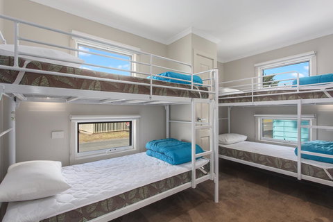 Victor Harbor Holiday Park - Hotel VIC 32