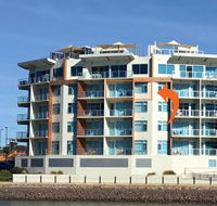 Wallaroo Marina Waterfront Luxe Apartment - Hotel VIC