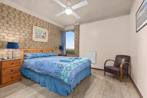 Sun & Surf Aldinga Beach Apartment - Hotel VIC 8