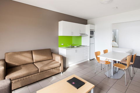 Majestic Oasis Apartments - Hotel VIC 21