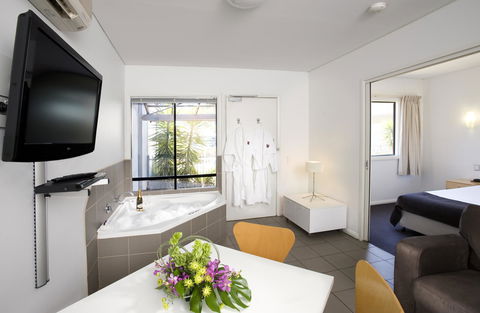 Majestic Oasis Apartments - Hotel VIC 14