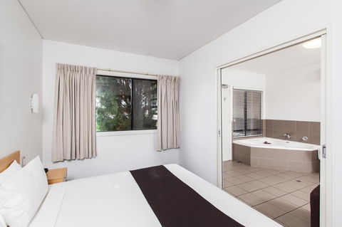 Majestic Oasis Apartments - Hotel VIC 20