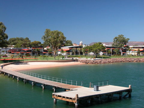 Majestic Oasis Apartments - Hotel VIC 3
