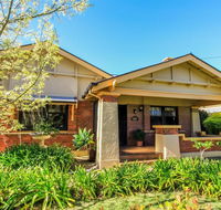 Ambrosia Holiday Home - Hotel VIC