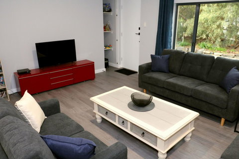 The Purple Door On Seaview - Hotel VIC 7