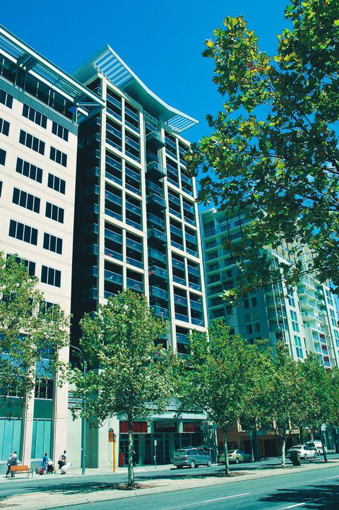 Oaks Adelaide Horizons Suites - Hotel VIC 0