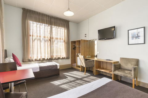 Adelaide Paringa - Hotel VIC 8