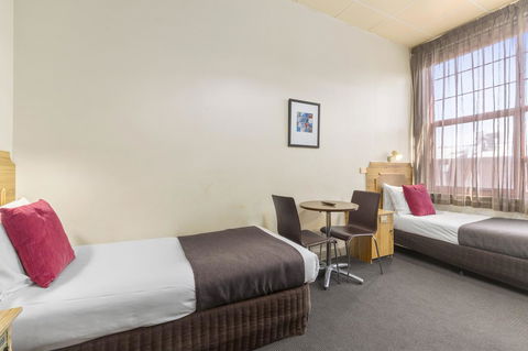 Adelaide Paringa - Hotel VIC 12