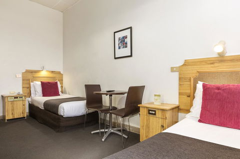 Adelaide Paringa - Hotel VIC 11