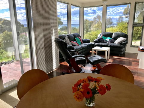 Sunrise On Falie Seaview Eco Accommodation - Hotel VIC 33