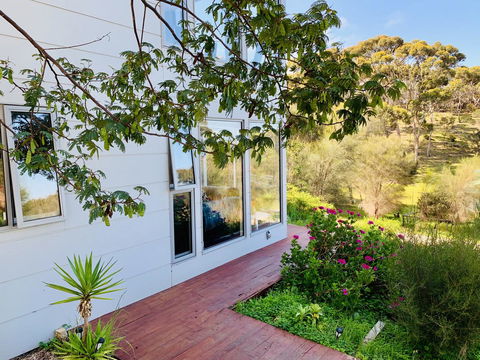 Sunrise On Falie Seaview Eco Accommodation - Hotel VIC 4