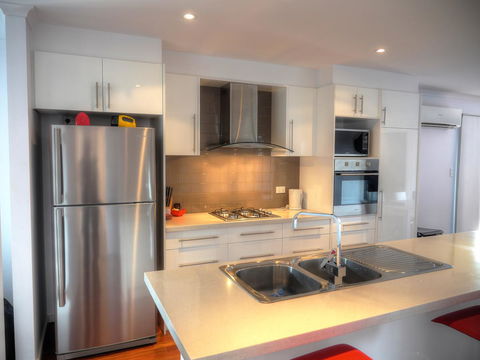 Home On Torrens - Hotel VIC 0