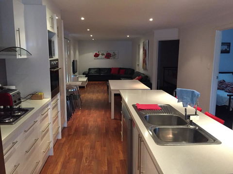Home On Torrens - Hotel VIC 1