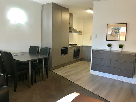 Adelaide DressCircle Apartments - Archer Street - Hotel VIC 5