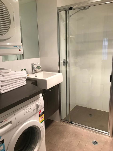 Adelaide DressCircle Apartments - Archer Street - Hotel VIC 3