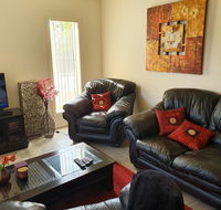 Explore Adelaide Gawler the Barossa and Clare Valleys all-in-one - Hotel VIC