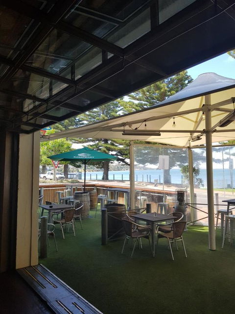 Pier Hotel Port Lincoln - Hotel VIC 30