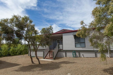 Desert Pea - Hotel VIC 11