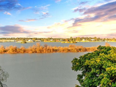 Muse On The Murray - Hotel VIC 22