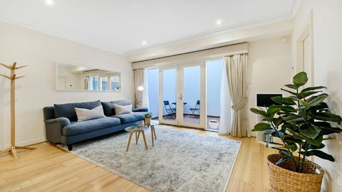 GOUGER 265 - Hotel VIC 19