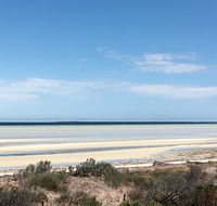 Shangri La Moonta Bay - Hotel VIC